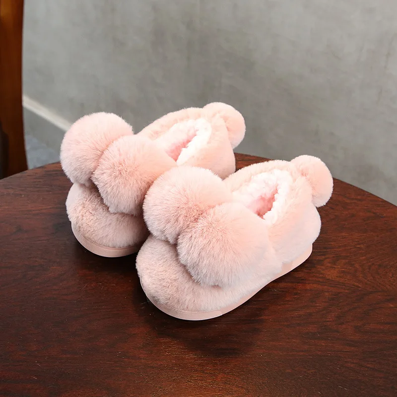 B Light Pink Детские тапочки зима г. Новые тапочки для малышей и мальчиков домашняя Милая нескользящая обувь с помпоном детские Тапочки - Цвет: B Light Pink