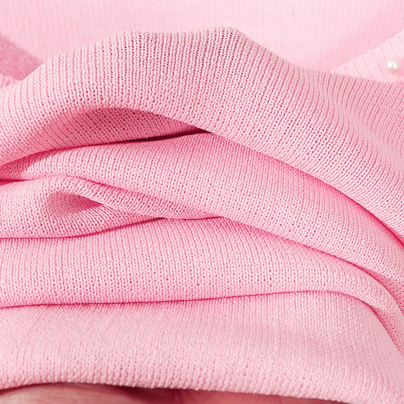 Женская трикотажная футболка с круглым вырезом однотонная облегающая бисером