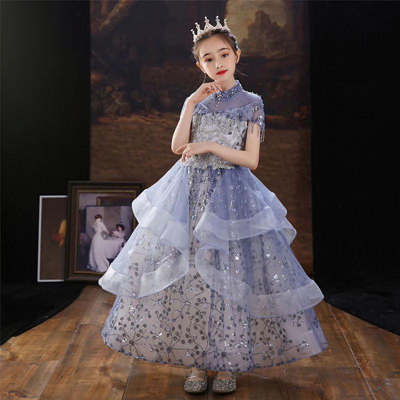 

Детское платье принцессы с круглым вырезом, украшенное бусинами