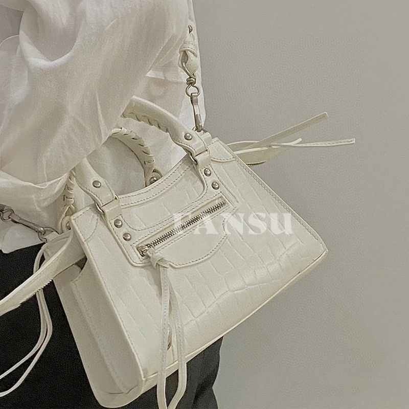 

Women's Luxury Motorcycle Bag Cool One-shoulder Leather Fashion Cross-body High-end Trapezoidal Motorcycle Handbag