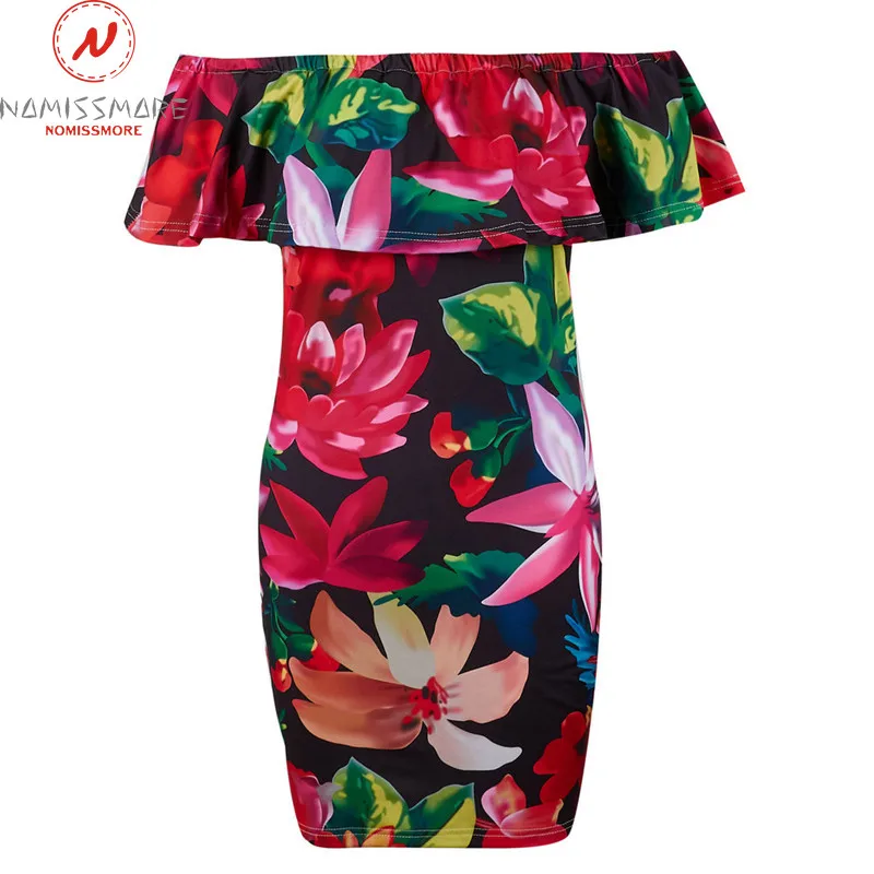 Женское облегающее платье с открытыми плечами коротким рукавом и цветочным