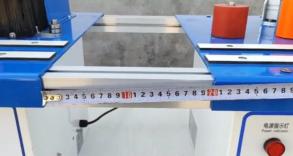 Станок для обрезки и торцевой резки используется прямой линии кривой