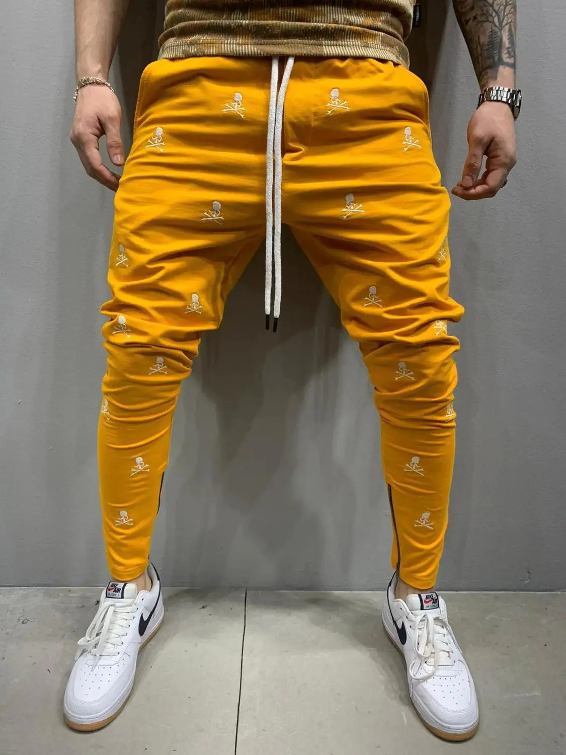 

Man Sports Fitness Trousers Street Wear Fashionable Casual Sports Pants Gym Jogging Training Pants Autumn New Men's Pants