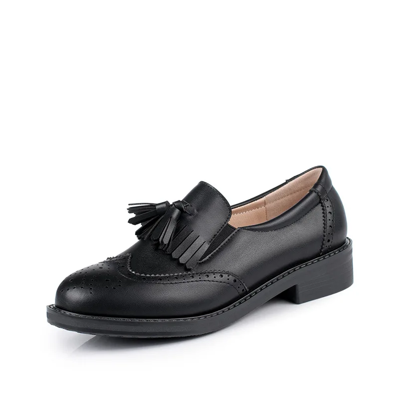 Коричневого цвета в итальянском стиле из коровьей кожи с кисточками перфорацией