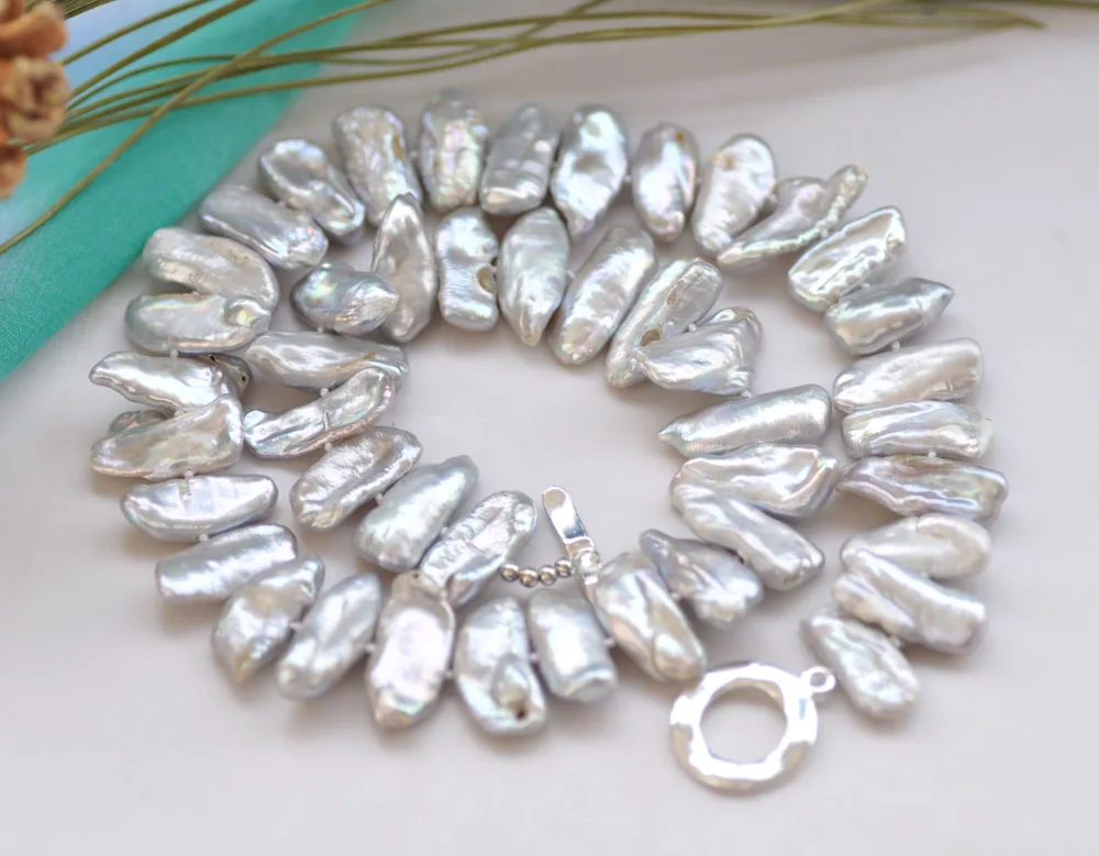 

P7622 18" 27mm Gray Dens Biwa Pearl Choker Necklace