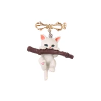 lazy cat holding branch enamel brooch men and women bouquet pin 2021 new fashion jewelry movie pins