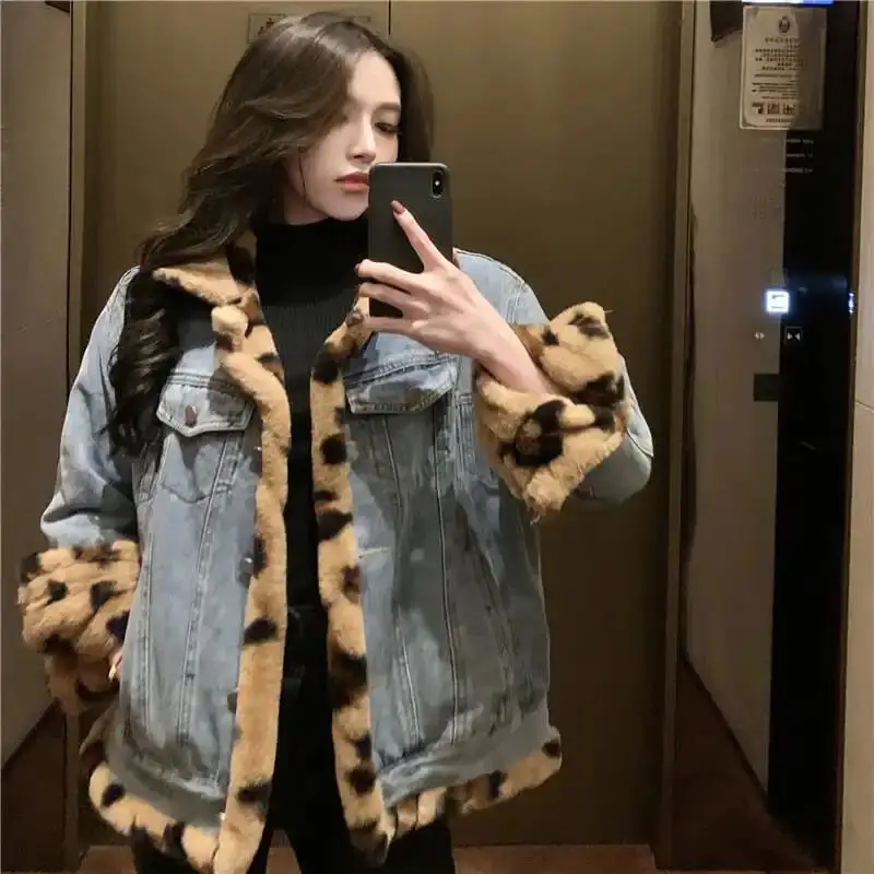 

Новинка 2021, зимняя джинсовая куртка, Двусторонняя одежда, Женская свободная верхняя одежда, бархатные куртки из коровьей кожи, меховое паль...