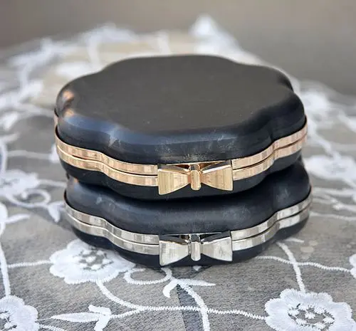 Металлическая оправа круглая для кошелька Серебристая или золотистая с черным