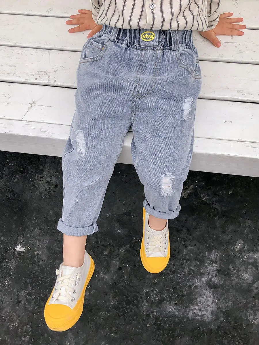 

2021, детские джинсы для мальчиков, популярные ковбойские длинные брюки для маленьких мальчиков, модная одежда, рваные брюки, джинсовая одежд...