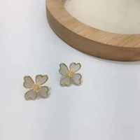 2021 korean style temperament shell flower stud earrings for women vintage romantic sweet charm oorbellen party jewelry