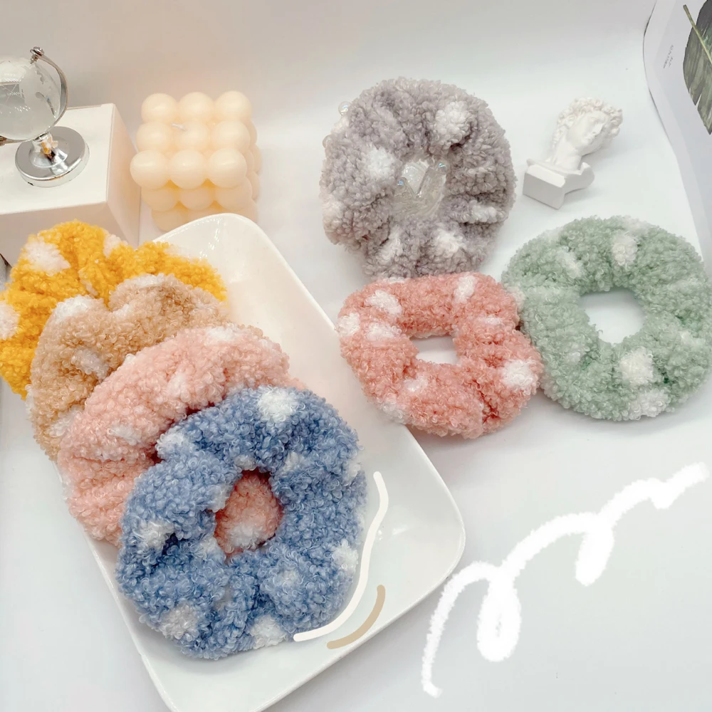 

Новые зимние, обтянутая тканью в горошек из овечьей шерсти для девочек ободок для волос в Корейском стиле головной убор теплая плюшевая пов...