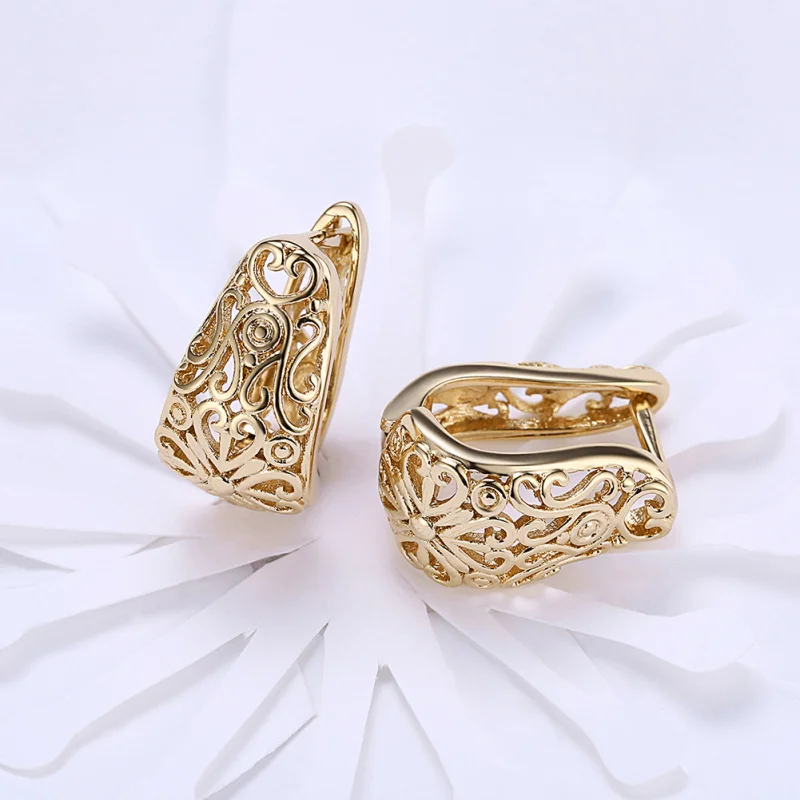 

2019 latest pattern totem 925 gold earrings for mother's birthday gift fashion Je1211