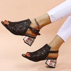 Женские босоножки с вышивкой, однотонные сетчатые сандалии на квадратном каблуке, лето 2021