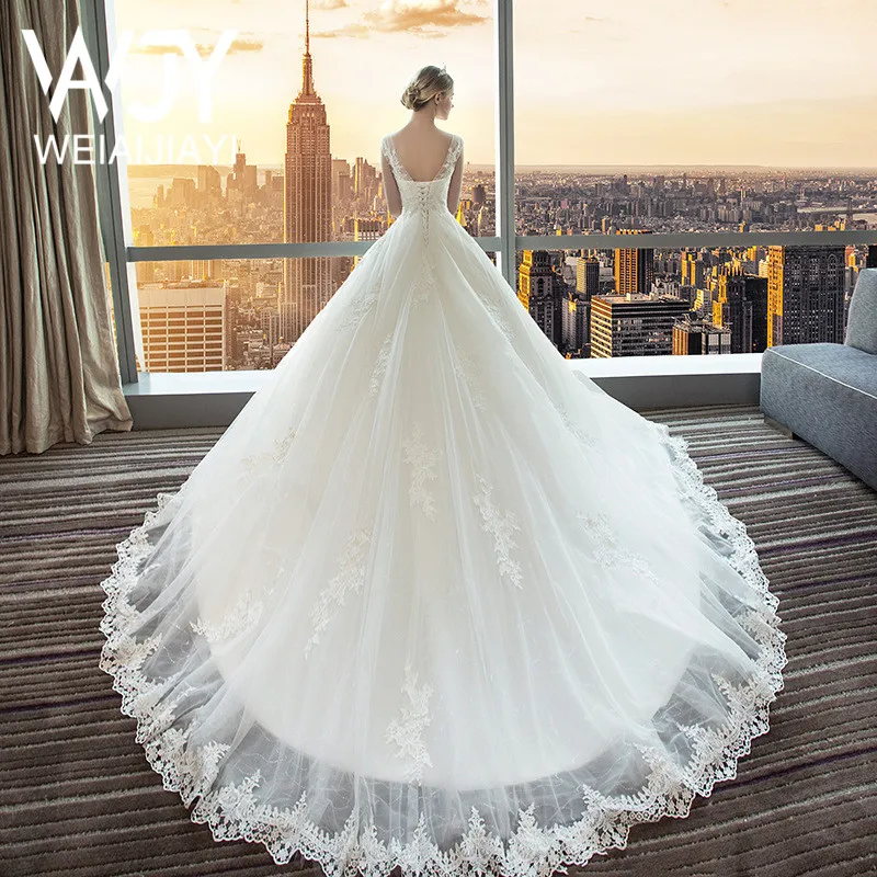 

Beautiul Sheer Scoop Neckline Long Train Sexy Bridal Wedding Dresses Short Sleeve White Garden Cheap Wedding Dress Ball Gown