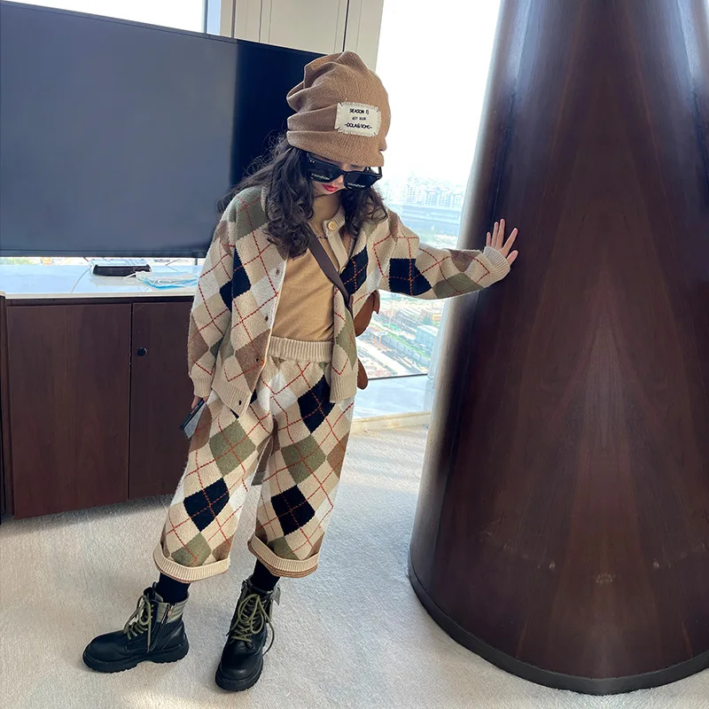

Boys and girls diamond sweater suit 2021 late autumn knit cardigan wide-leg pants casual two-piece suit