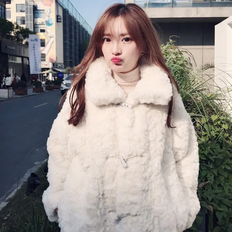 

2020 Lamb Fleece Mid-length Faux Fur winter Jacket Women Horn Buckle Rex Rabbit Reversible Plush Fake Fur Coat Women's Outerwear
