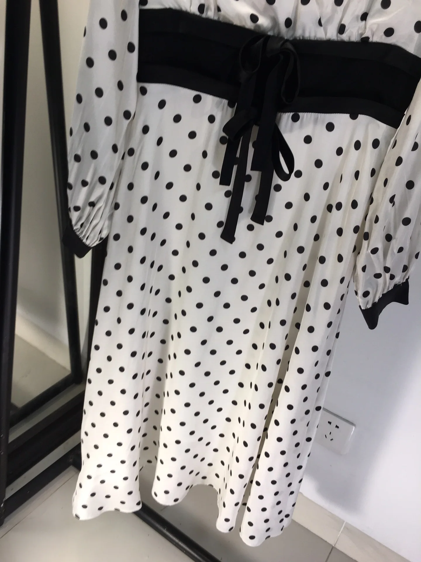 

2021 new women fashion long sleeve V-neck tie bow polka dot dress 0412