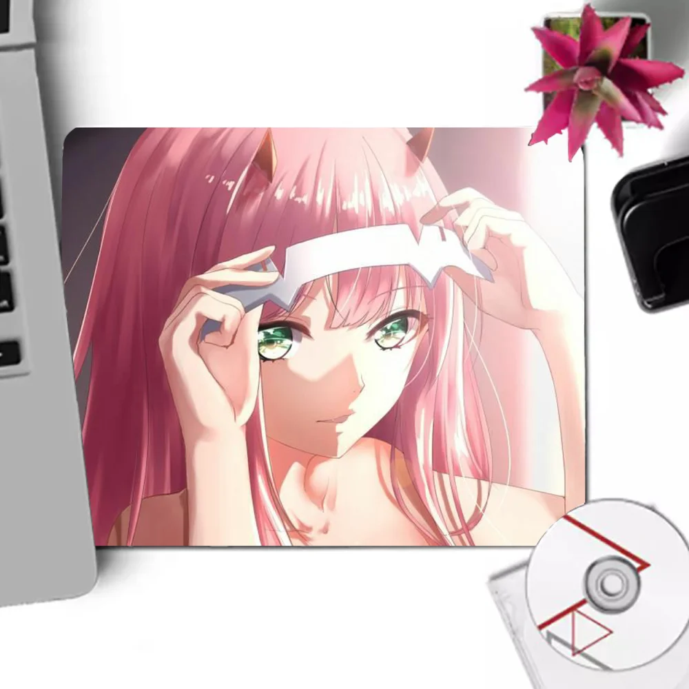 

Darling in the Franxx Zero Two Anime Gaming Mouse Pad PC Mousepad Game Pad Cartoon Rubber Mouse Pad Office Keyboard Pad