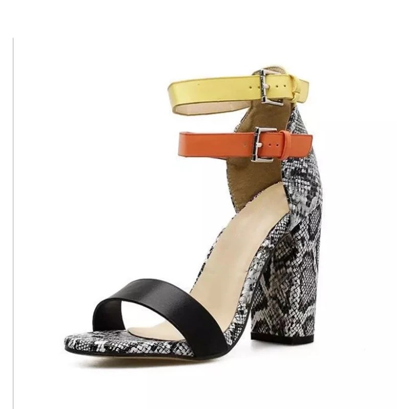 Женские босоножки туфли лодочки с ремешком на щиколотке и пряжкой открытым