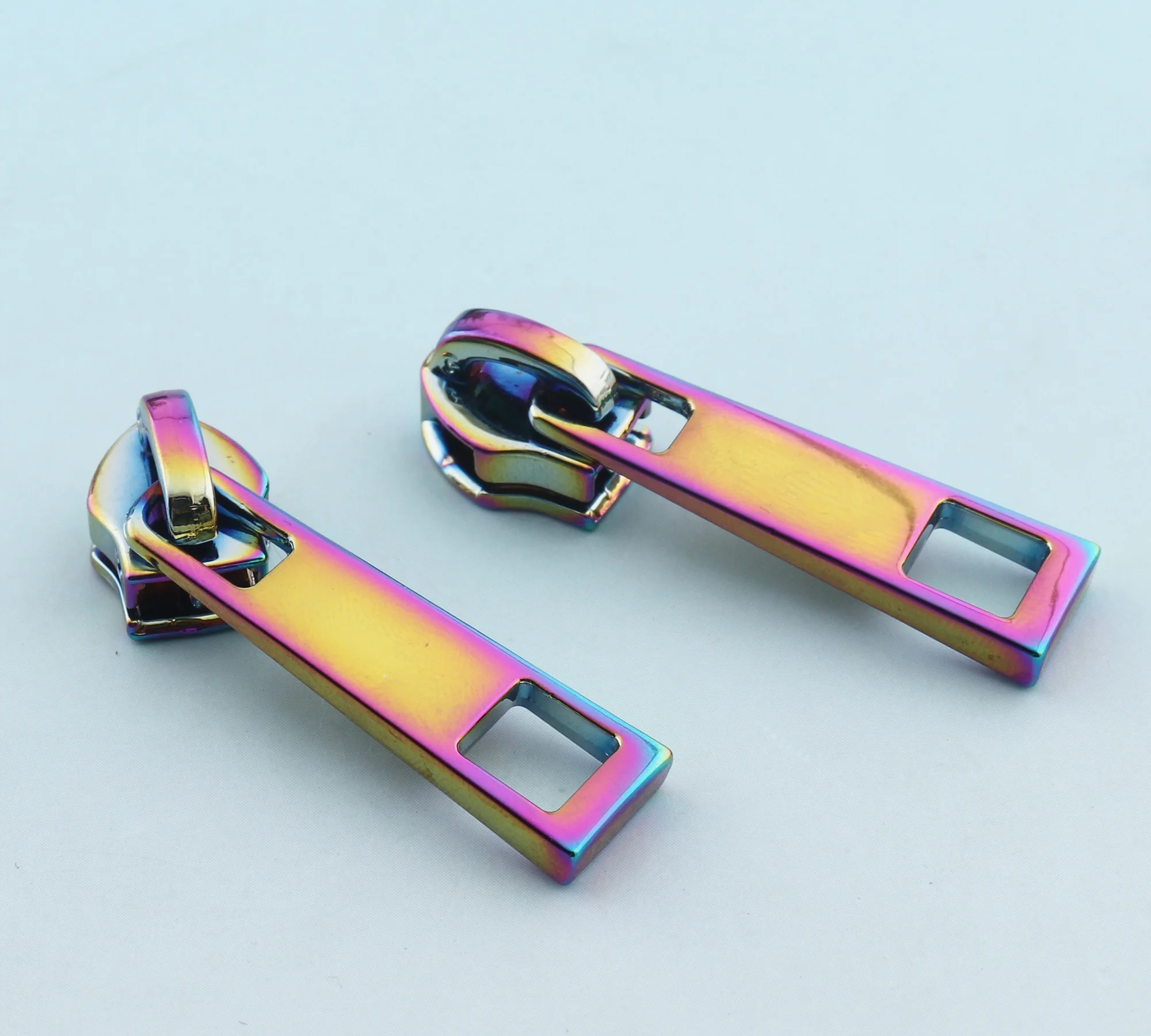 

Size 5# Light Rainbow Zipper Puller 10pcs Leather Zip Puller Zipper Fastener for Zip head Universal Zipper Replacement Kit