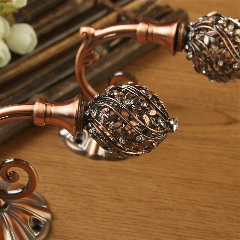 Европейский ретро золотой ажурный цветочный занавес с ушками настенный