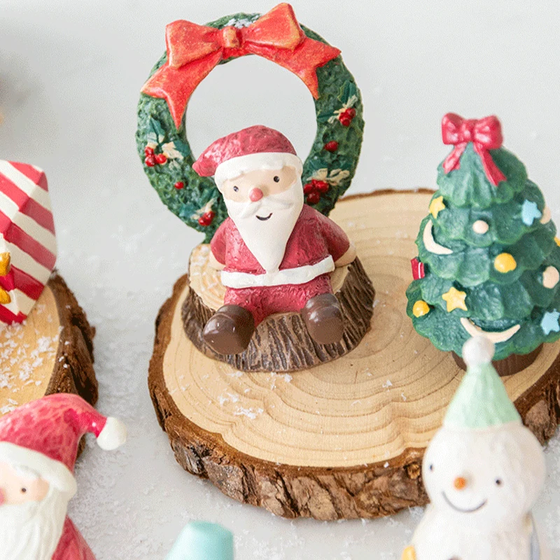 1PC Desktop Ornaments Miniature Resin Shooting Scene Props Display Christmas Lovely Snowman Garden Home Decor Window Accessories |