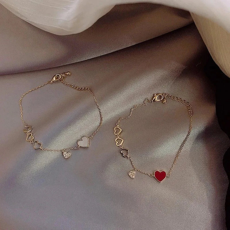 

Kpop Red Heart Bracelet for Women Models Simple Hollow Love Bracelet Sweet Student Girlfriends Gift Fashion Jewellery