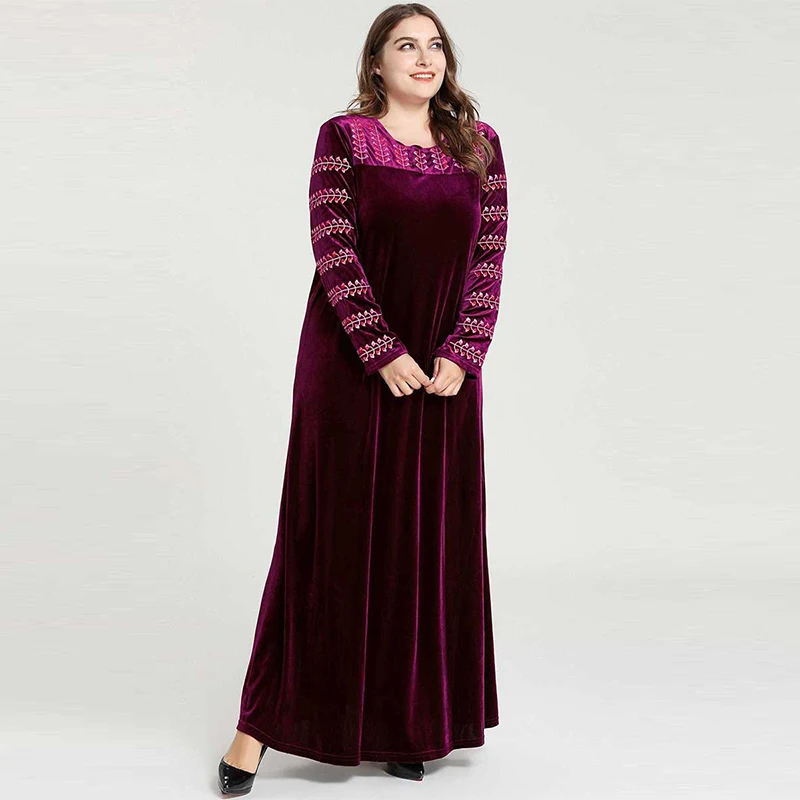 Мусульманское платье с длинными рукавами и вышивкой в мусульманском стиле
