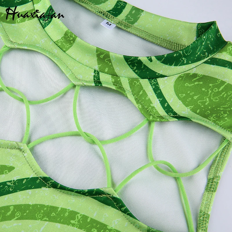 

Huaxiafan Paisley Print Crop Top Women Hollow Out Summer Chic Sexy Party Club Streetwear Y2K Green Tank Tops Female 2021 Fashion