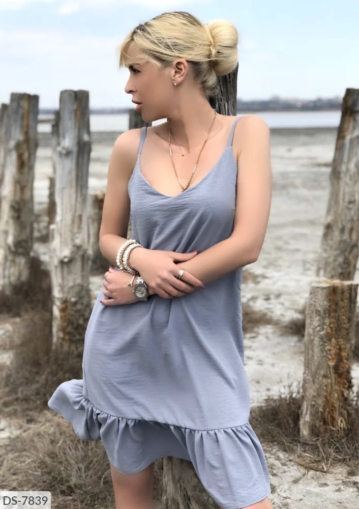 Женский сарафан с V-образным вырезом и оборками на подоле | Женская одежда