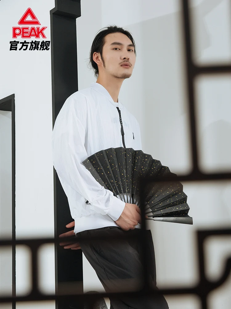 

Sportswear & Accessories