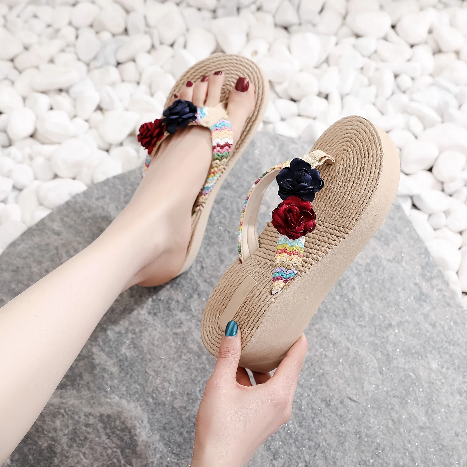 

On A Wedge Rubber Flip Flops Beach Shoes Low Womens Slippers Outdoor Flower Heeled Mules Slides Fashion Hawaiian Sabot High