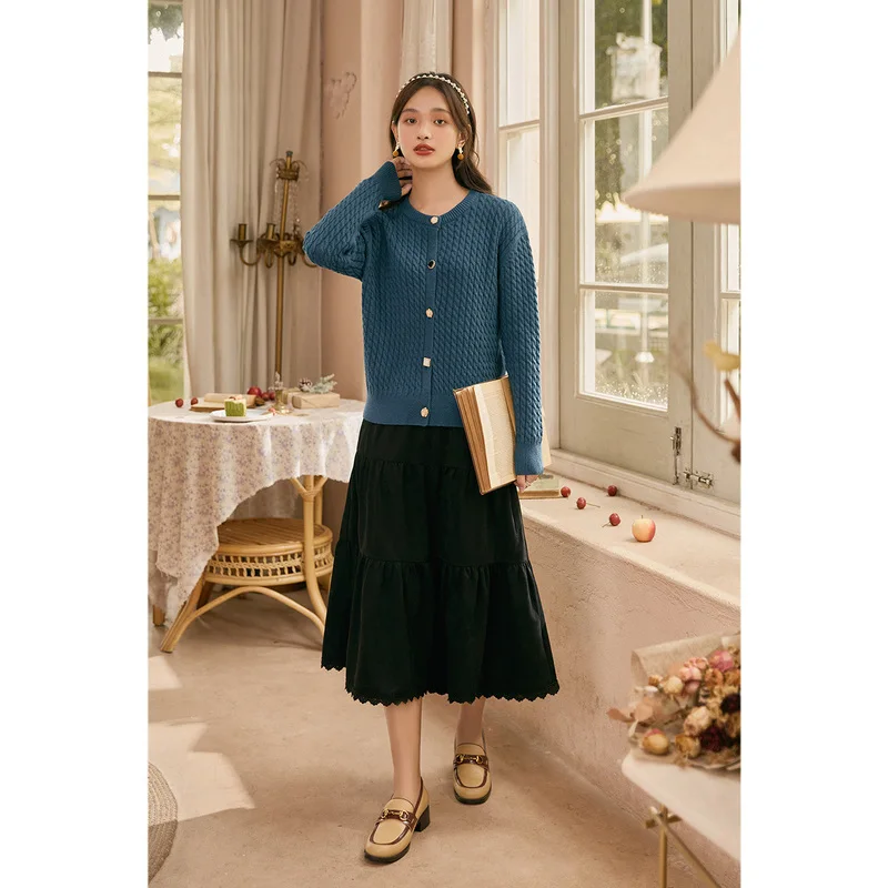 Пальто женское трикотажное в рубчик Осень-зима |