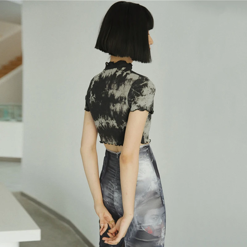 

XIZIHUPAN Tie Dye Vintage T Shirt For Women Stand Collar Short Sleeve Hollow Out Sexy Short Casual T Shirts Female 2021 Tide New