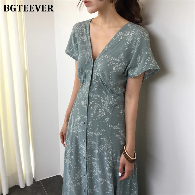 Платье BGTEEVER женское однобортное ТРАПЕЦИЕВИДНОЕ элегантное с цветочным принтом V