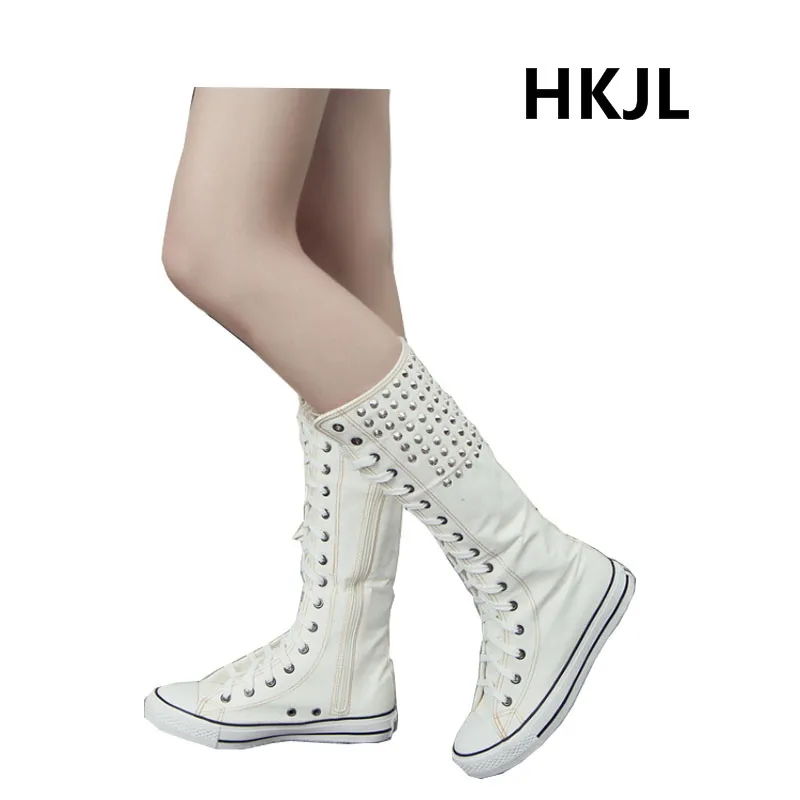 

HKJL 2019 spring and autumn new dance shoes long tube rivet super high band with side zipper flat white canvas shoes