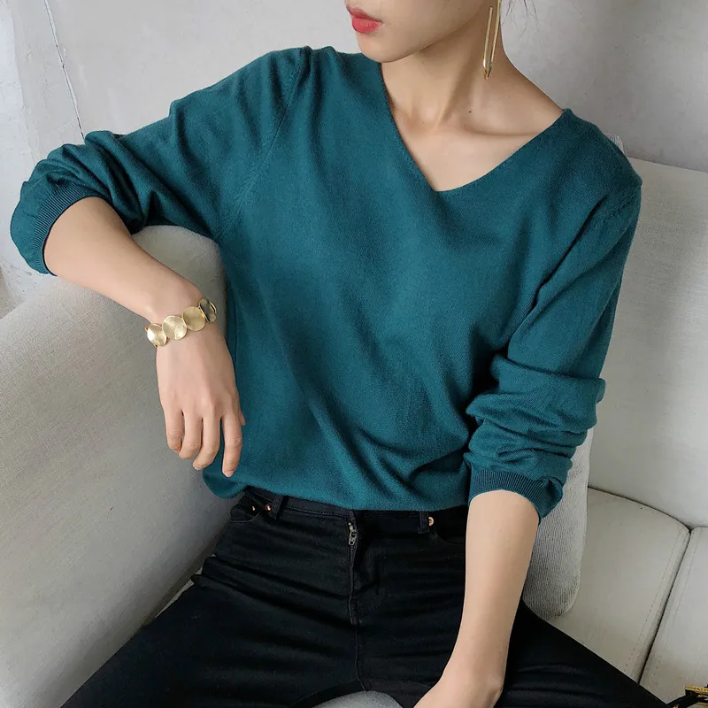 

2020 Autumn Winter Women Sweater V-Neck Pullovers Minimalist Knitted Elegant Ladies Solid Multi Colors Tops