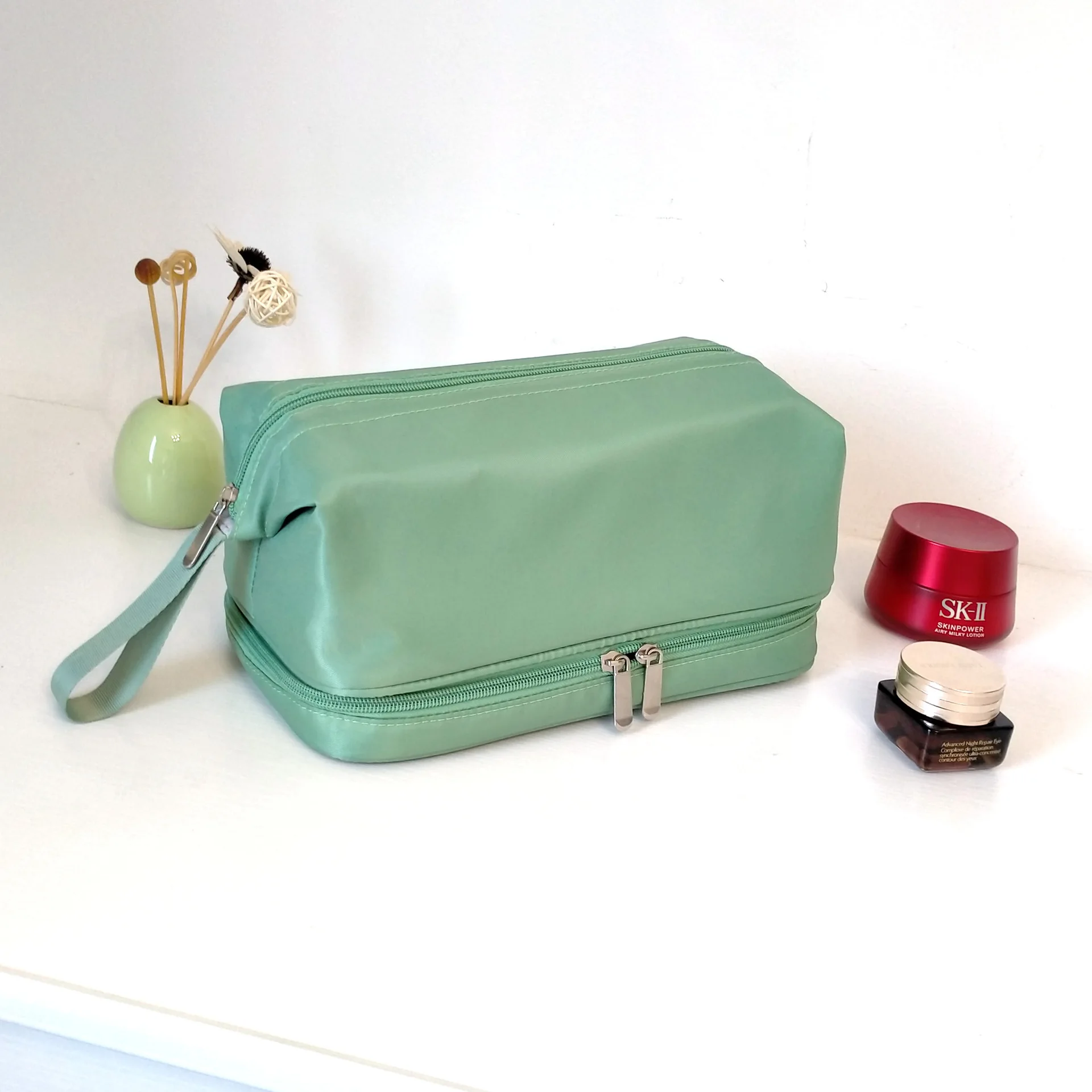 Большая косметичка на молнии дорожный органайзер для косметики женщин и девочек