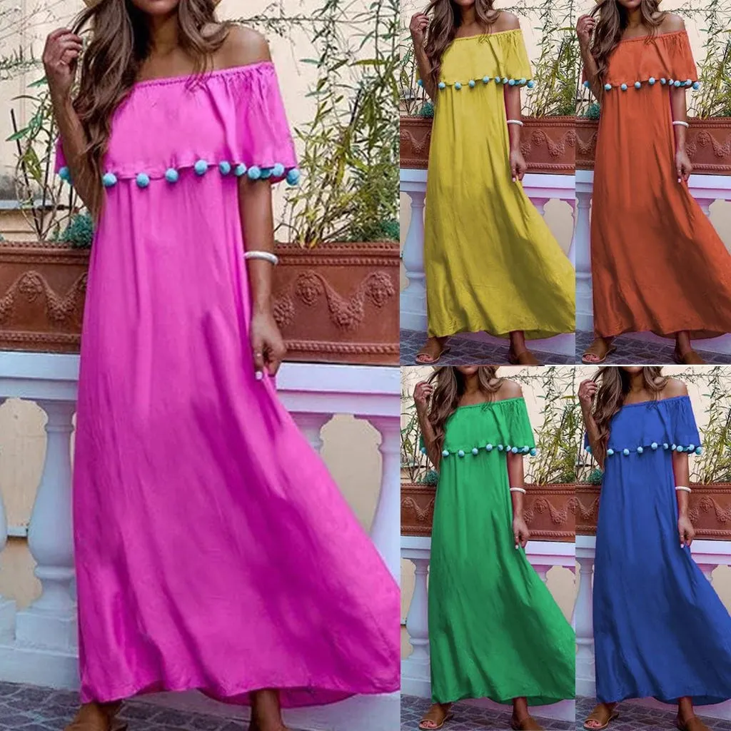 Однотонное богемное пляжное платье с помпонами и вырезом лодочкой подиумное