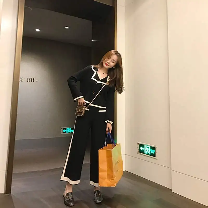 

Set female spring and autumn fashion temperament small fragrant knit wide leg pants suit new loose shirt two-piece