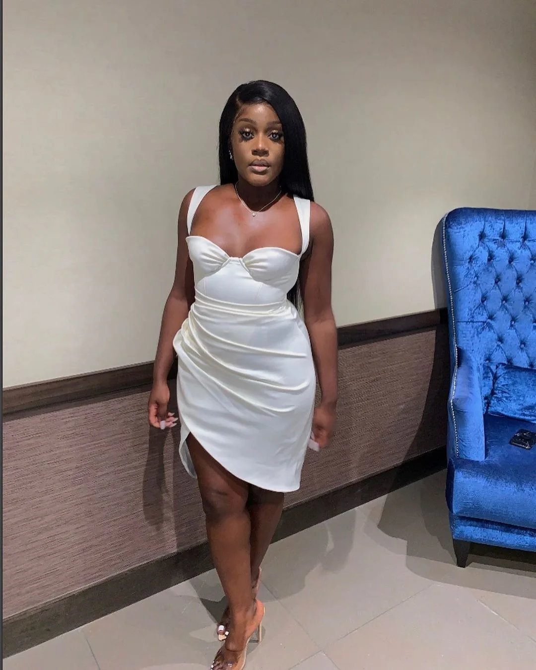 Платье женское однотонное на бретелях со складками | Женская одежда