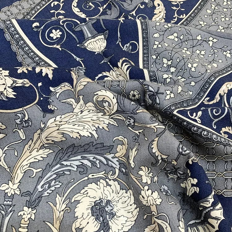 

Shawl Women 30% Silk 70% Cashmere Blended Scarf Hand Rolled Edges 100*100cm