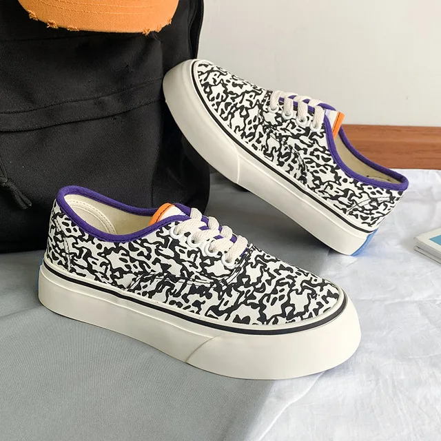 

Women's Sneakers New Women's Sports Shoes Graffiti Printing Sneakers Fashion Platform Shoe Canvas Female High Quality B41-24