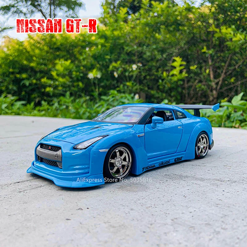

Maisto 1:24 2009 Nissan GT-R GTR синий спортивный автомобиль брелок для автомобильных ключей, имитационная модель автомобиля украшение для дома подарок игрушка для литья под давлением модель