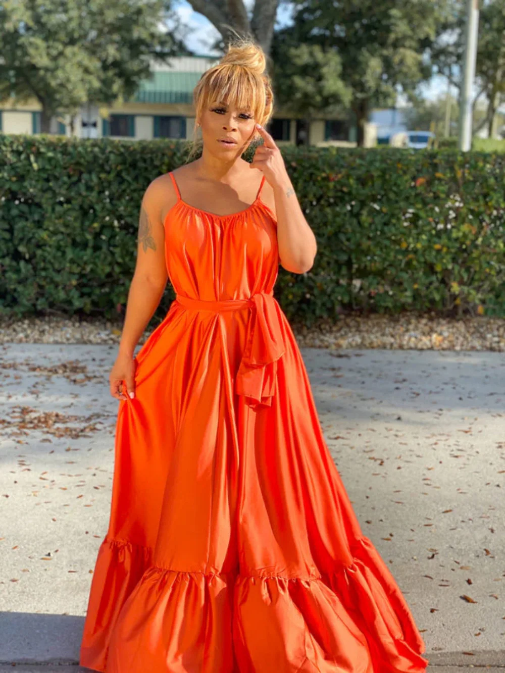

Summer Satin Maxi Dresses Women Fashion Casual Largr Size Beach style Loose Backless Sleeveless Ruffle Belt Dress Women