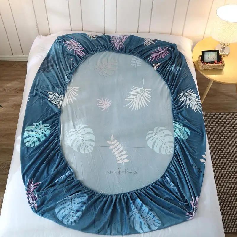 Зимняя утолщенная простыня с принтом из хрустального бархата эластичной лентой