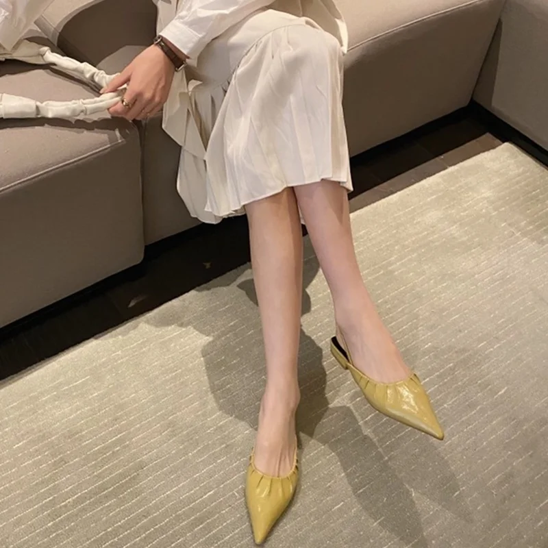 

New Baotou half drag women low heel sandals Muller fashion lazy casual beach women's shoes shallow toe pointed sandals