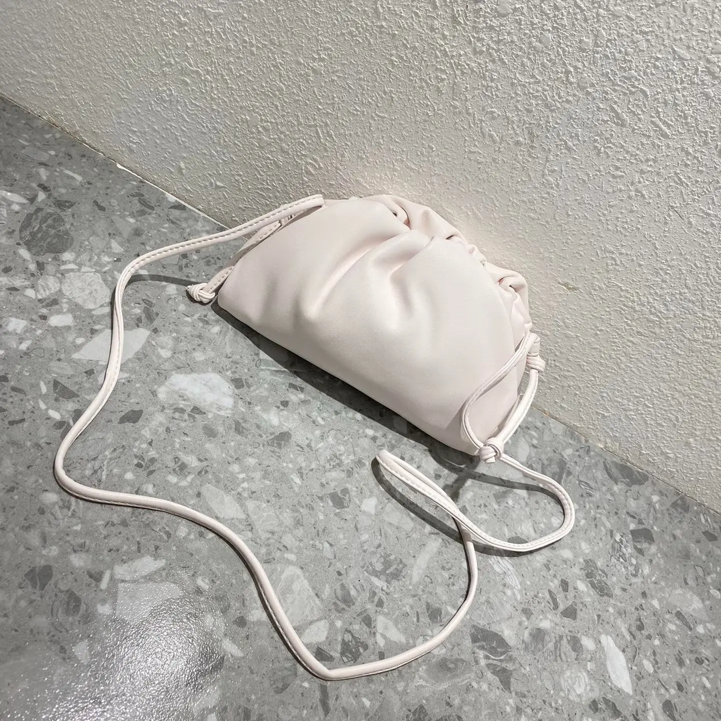 

Shoulder Handbags For Women Crossbody Bags Luxury Designer Brand 6 Colors Summer Leather Classic New Cloud Bag For Lady Gift