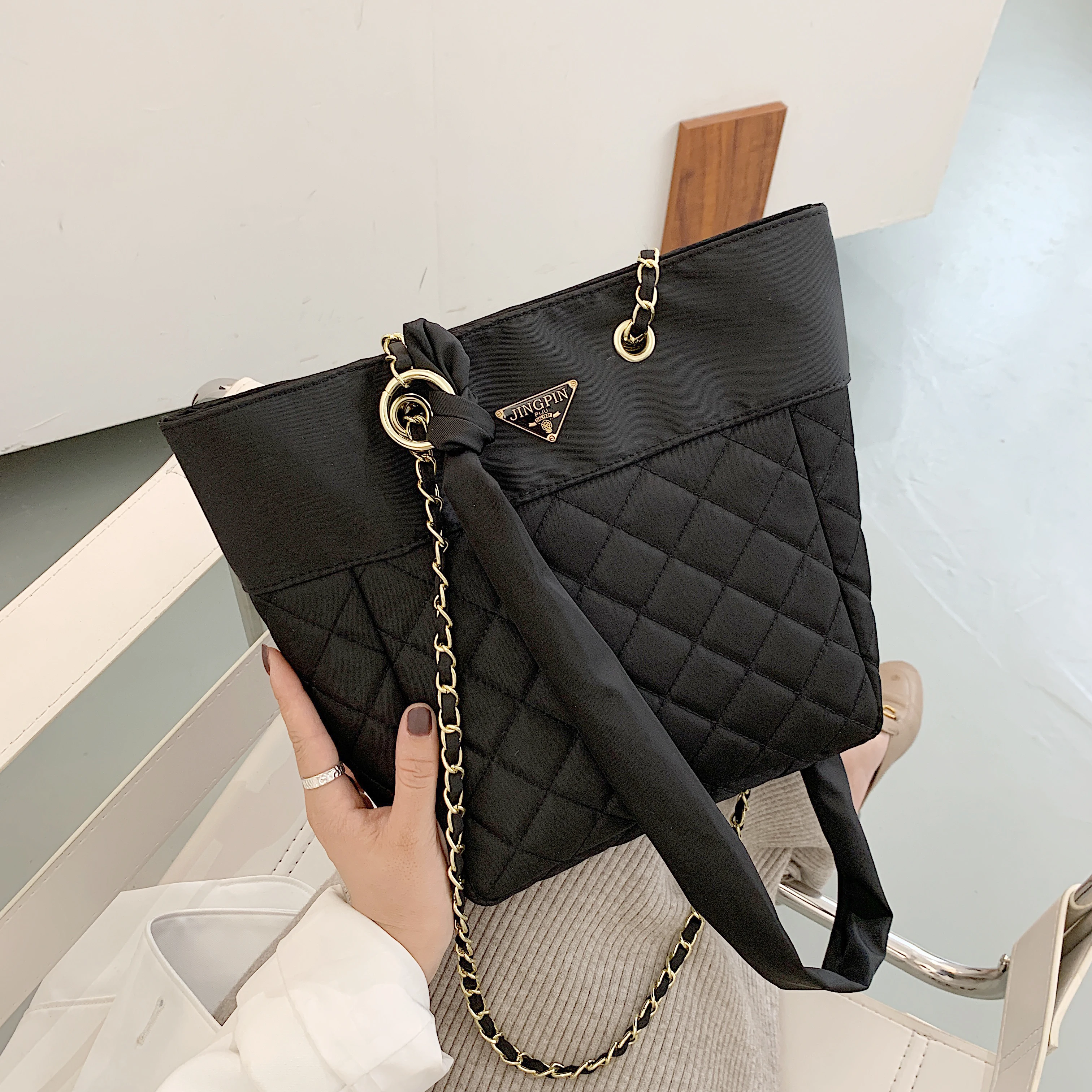 

Women Bag High Capacity PU Leather Shoulder Bags for Women 2020 Simple Large Crossbody bags Women's Travel Trending Big Hand
