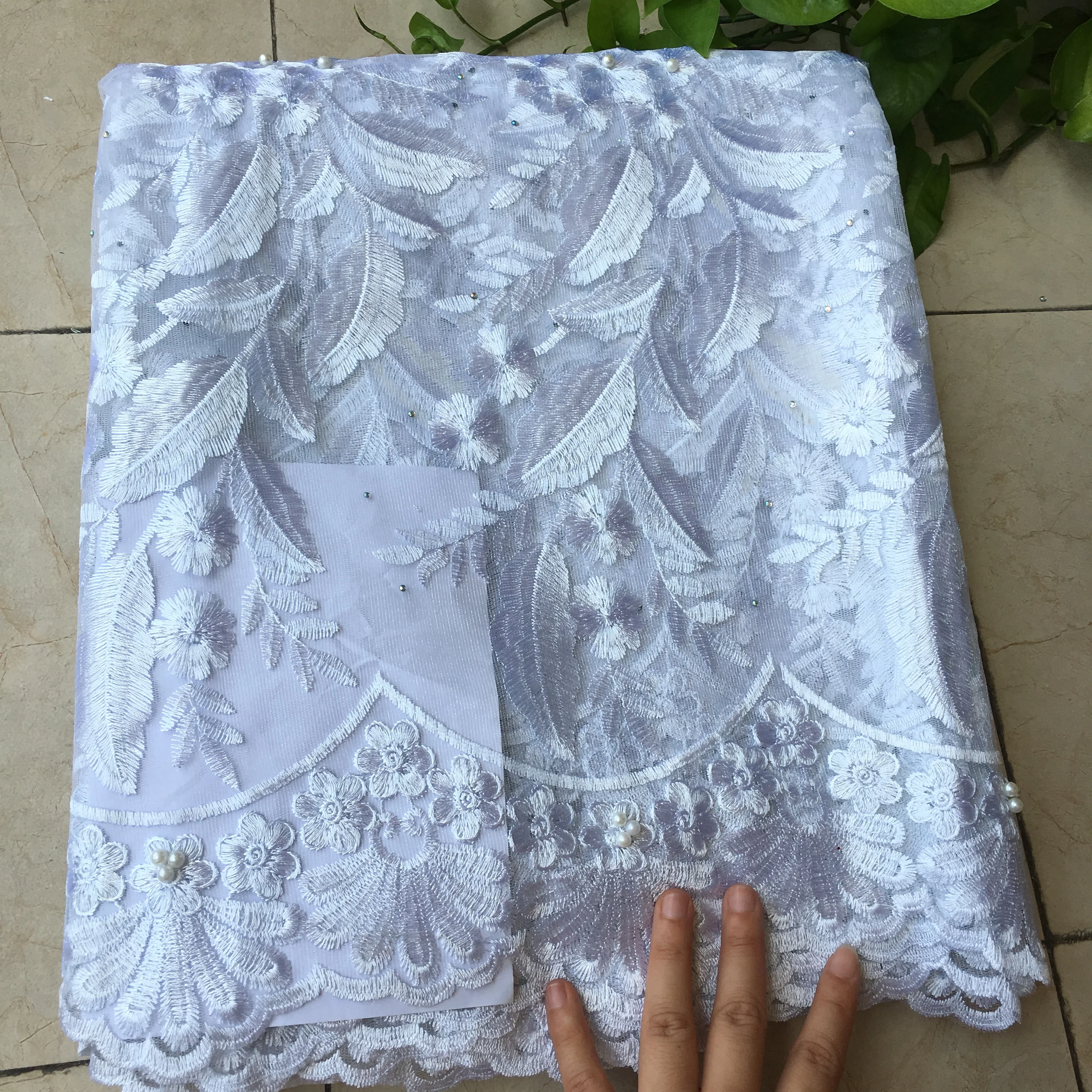 

Чисто белое Африканское кружево с вышивкой Бесплатная доставка 5 ярдов швейцарская сетка кружева заводская цена Африканское кружево ткань ...